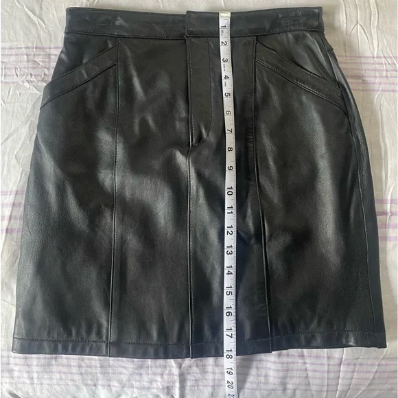 Uniform John Paul Richard Lamb Leather Miniskirt - Picture 5 of 7